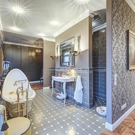 Apartament Luxurious Penthouse -breathtaking Rooftop Terrace
